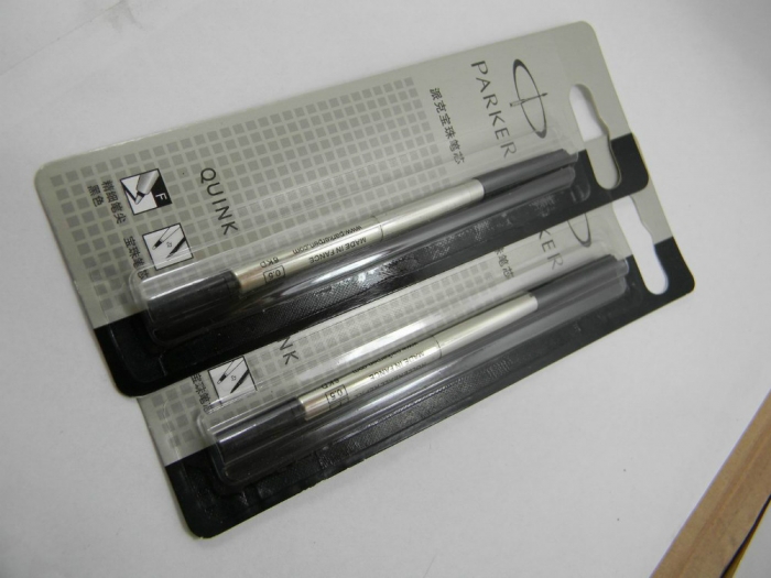 (SALE)ไส้ปากกา PARKER Authentic Quink Refill Roller Ball ขนาดกลาง 0.7 mm. สีดำ