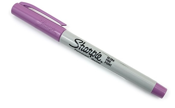 ปากกาชาร์ปี้ Sharpie fine point permanent marker 1.0 mm - สี Boysenberry fine