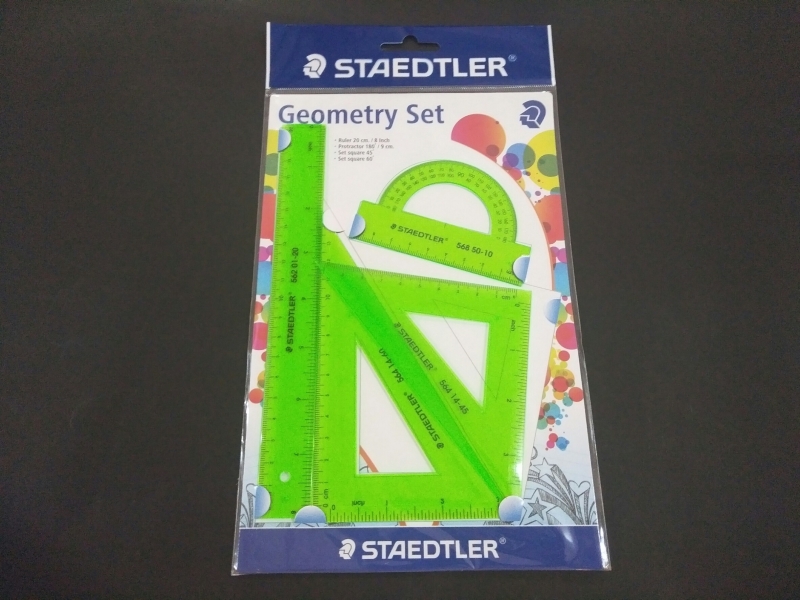 ชุดเรขาคณิตพลาสติก STAEDTLER บรรจุุ 4 ชิ้น สีเขียวนีออน No.WP4N-5