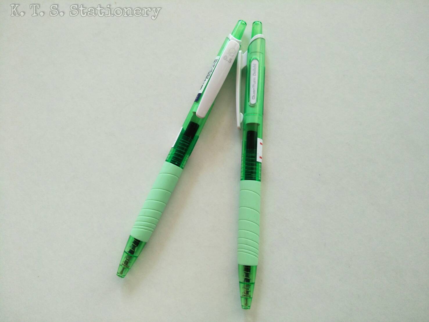 ปากกา Quantum Dolly Daiichi QG001Gelpen Lettuce Green 0.5 mm. สีน้ำเงิน