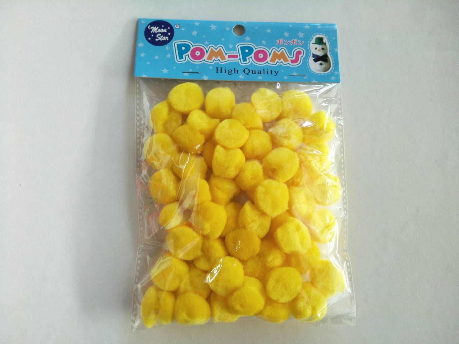 Pom-Poms C Size L COL: 8 Moon Star (จุ50ชิ้น) สีเหลือง