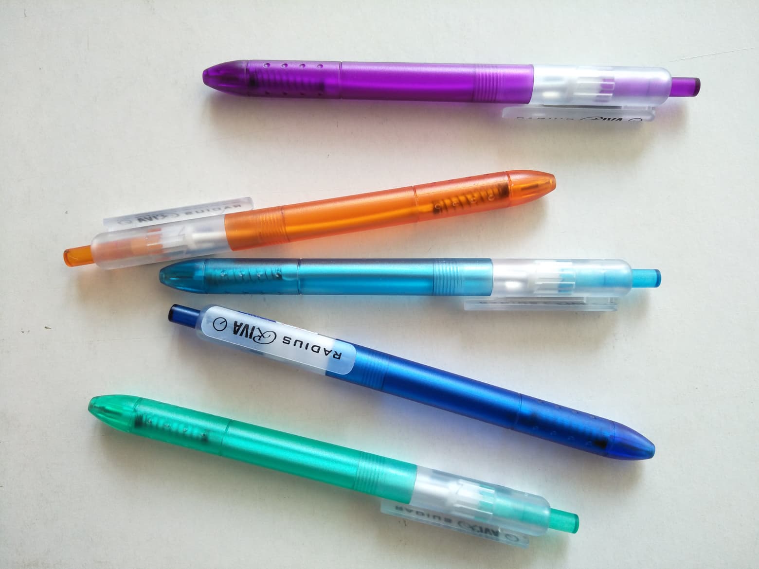 ปากกาลูกลื่น Newriva Radius Riva Ball Pen 0.5 mm. สีน้ำเงิน