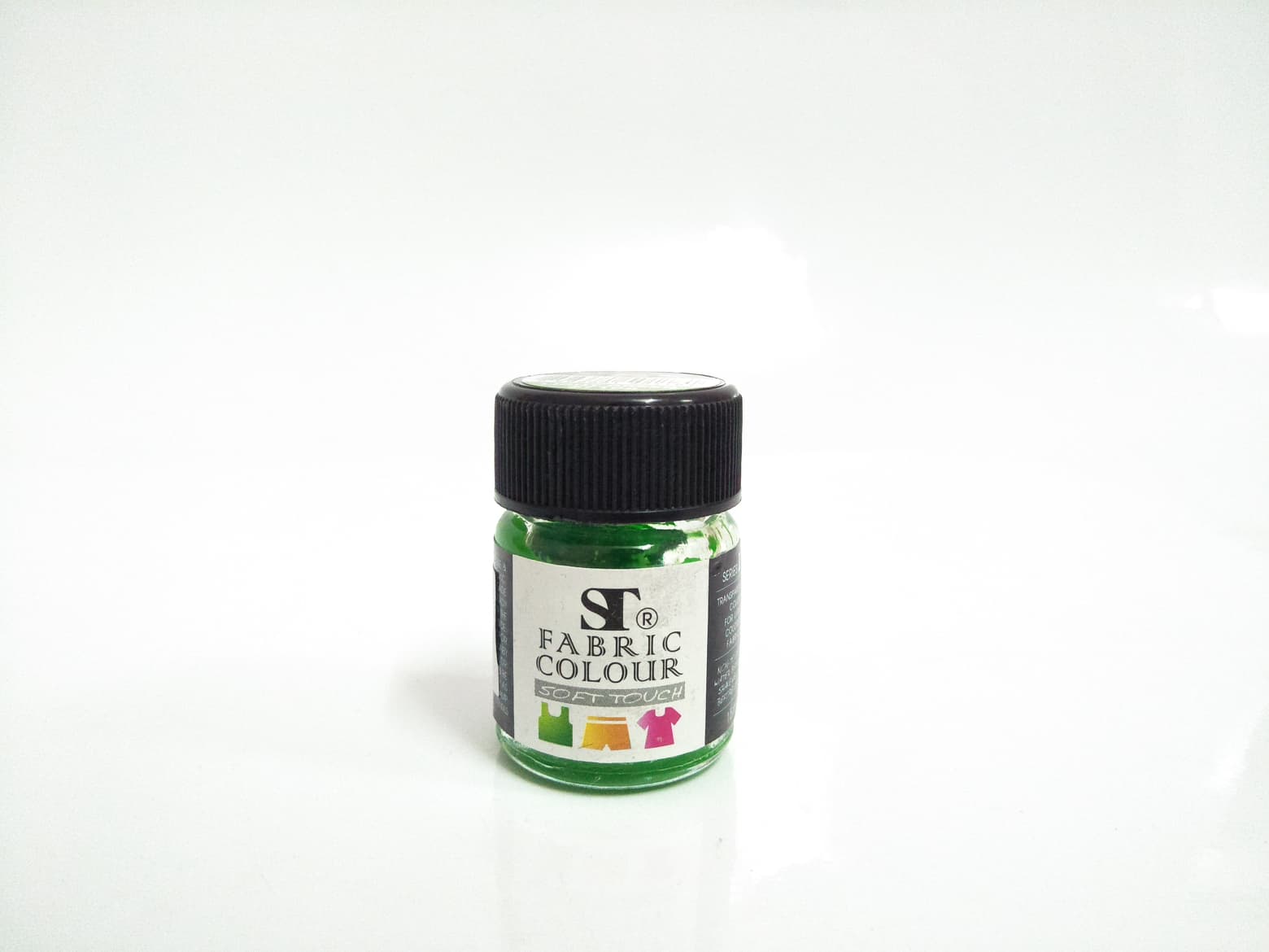 สีเพ้นท์ผ้า(Fabric Colour) ST ขนาด 15ml. สี LIGHT GREEN 7108