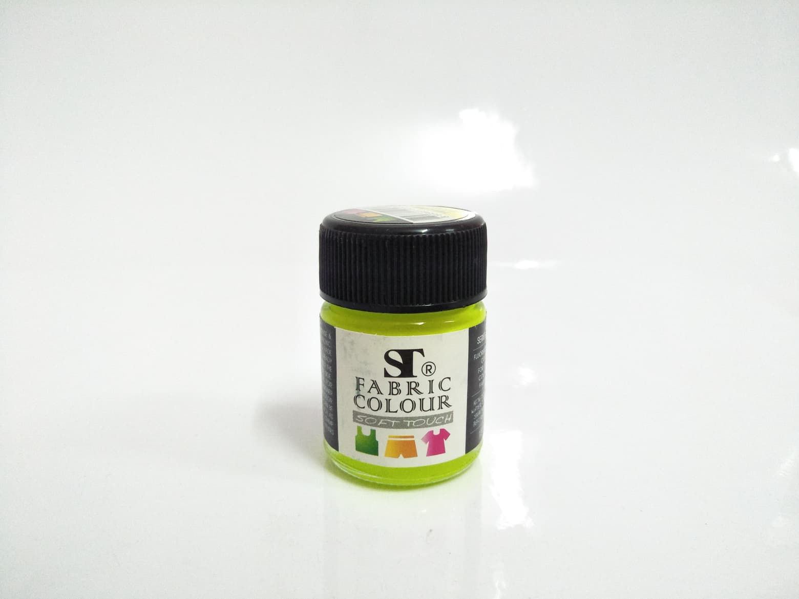 สีเพ้นท์ผ้า(Fabric Colour) ST ขนาด 15ml. สี YELLOW 7203